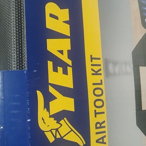 New Good Year 50-PC Air Tool Kit Pro Performance - Picture 3 of 11